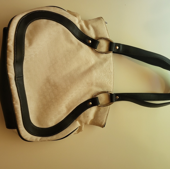 New York and company purse - Picture 2 of 6